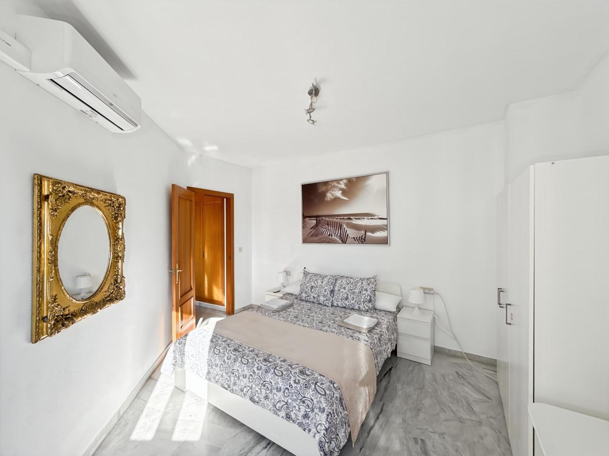 Exclusive Malaga Apartments With Cathedral Views And Auto Check-In Dış mekan fotoğraf